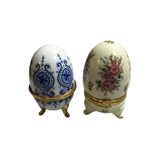 Formalities by Baum Bros Three-Leg Porcelain Egg Shaped Trinket Box & Blue/White - Picture 1 of 11